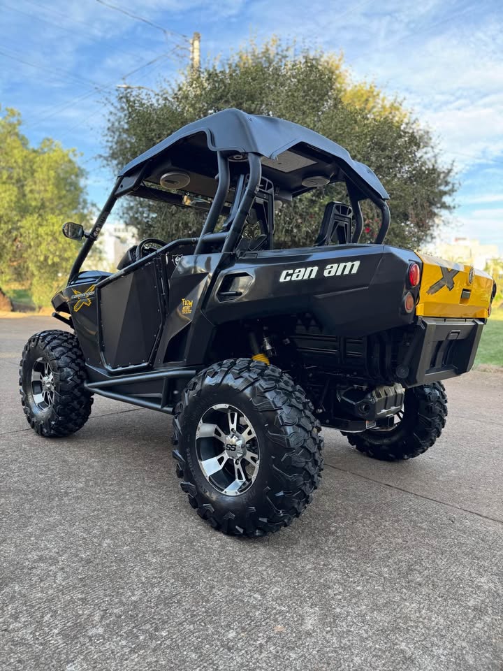 2012 IMPECABLE CAN AM COMMANDER 1000 factura original 400 hrs equipadA - Imagen 6