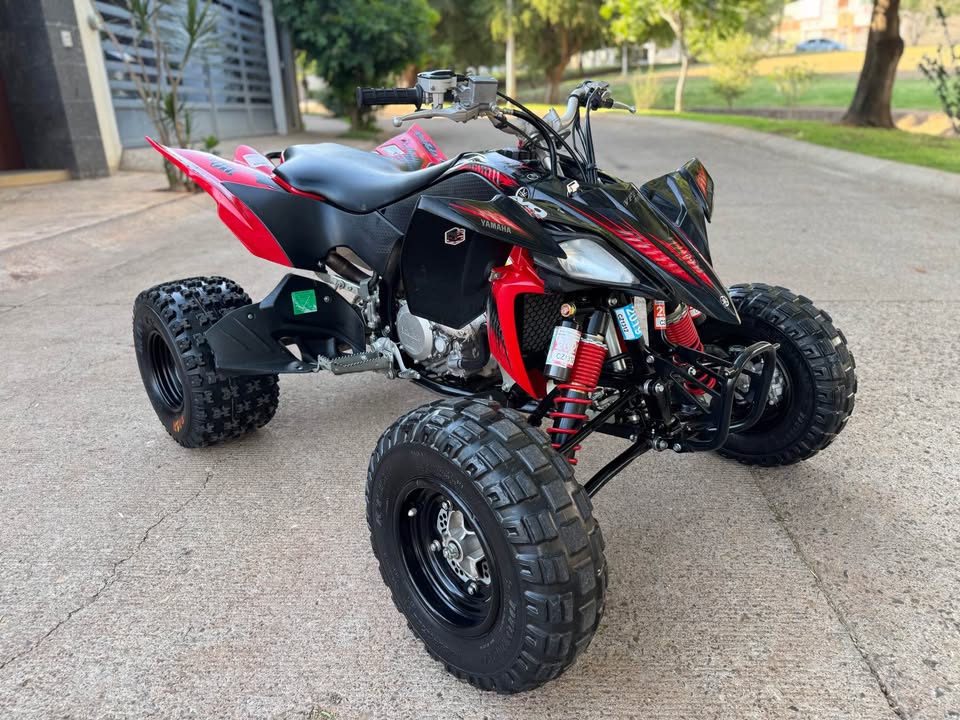 2011 BONITA YAMAHA YFZ 450 R EDICIÓN especial llantas maxxis agencia - Imagen 4