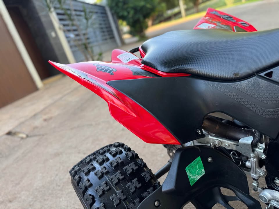 2011 BONITA YAMAHA YFZ 450 R EDICIÓN especial llantas maxxis agencia - Imagen 6