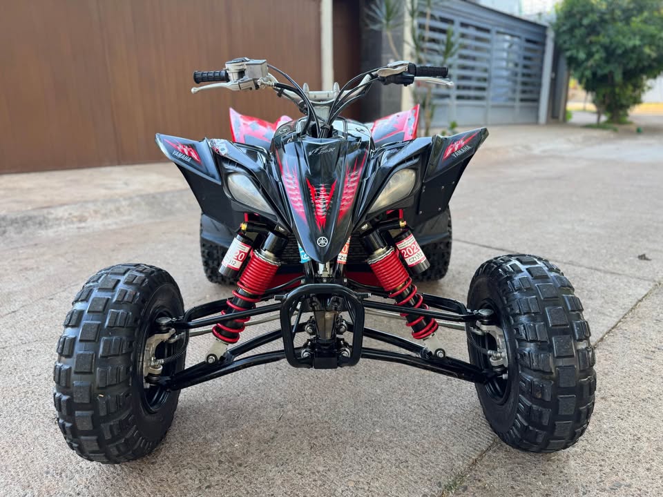 2011 BONITA YAMAHA YFZ 450 R EDICIÓN especial llantas maxxis agencia - Imagen 3