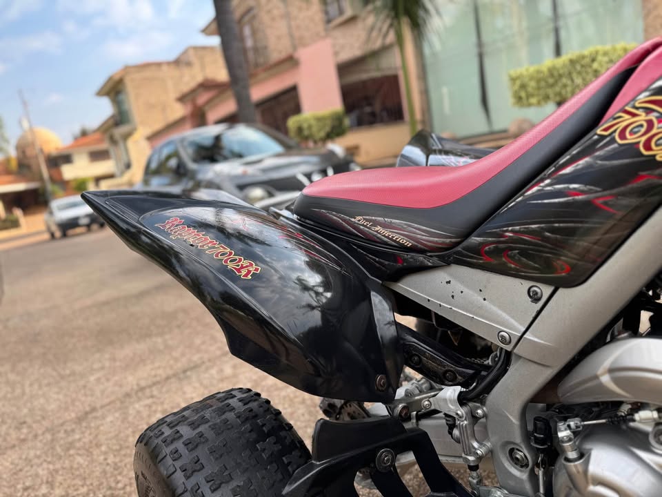 2013 IMPECABLE YAMAHA RAPTOR 700 R ediciÓn especial de cochera - Imagen 8