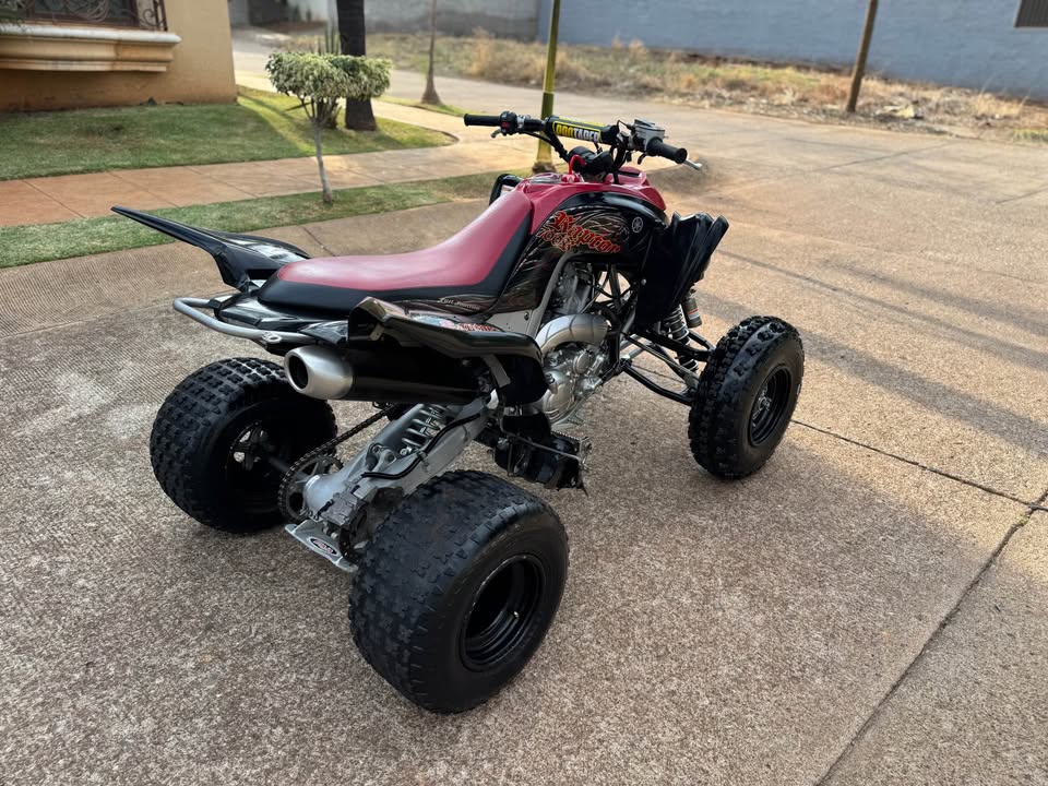 2013 IMPECABLE YAMAHA RAPTOR 700 R ediciÓn especial de cochera - Imagen 10