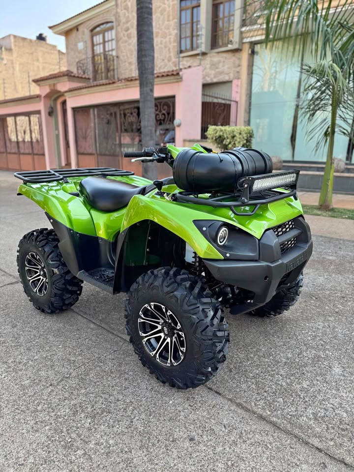 2015 NUEVA KAWASAKI BRUTE FORCE 750 50 horas 290 km uso legalizada