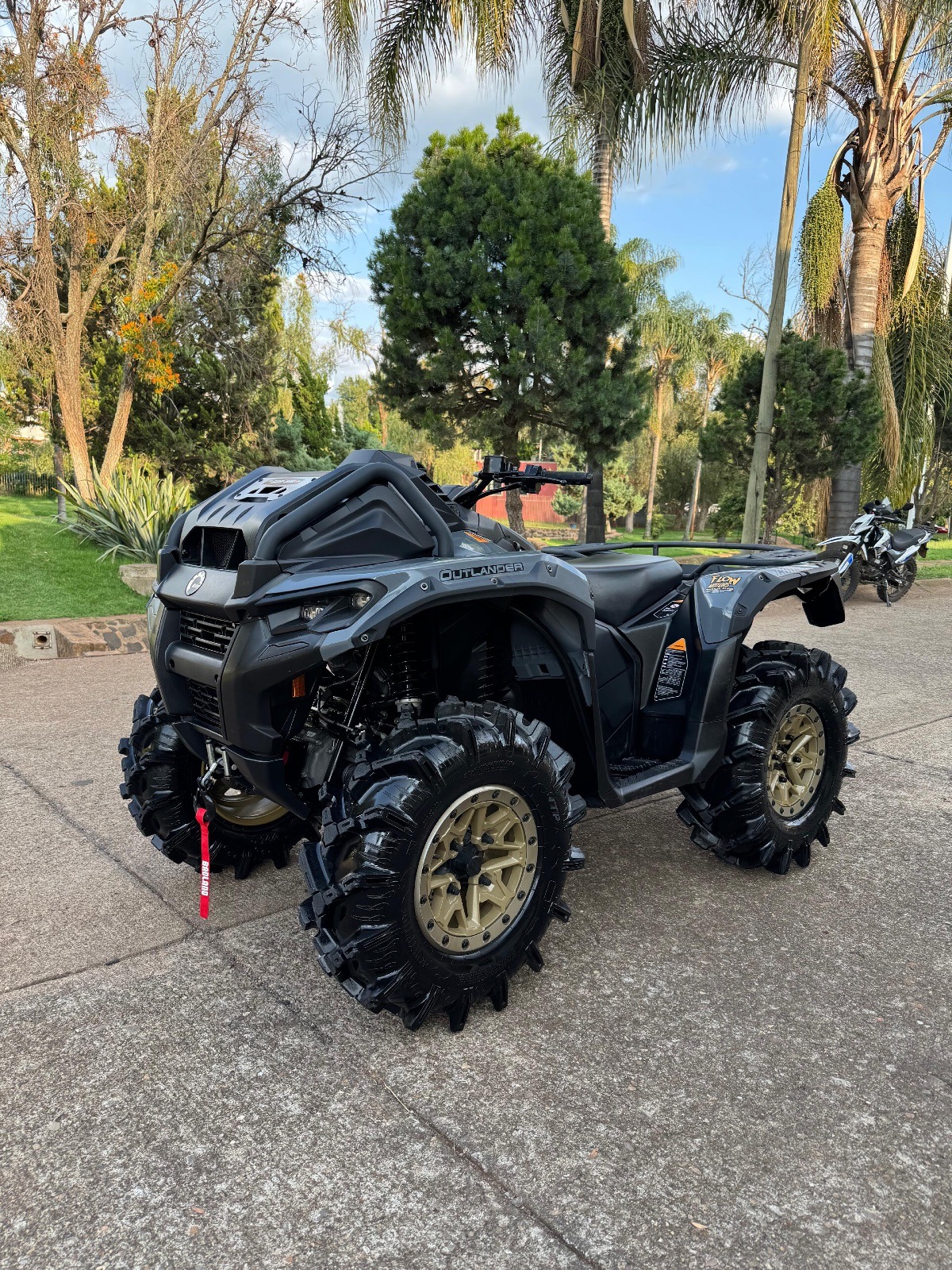 NUEVA CAN AM OUTLANDER XMR 700 2023 RECIEN LEGALIZADA 200 MILLAS