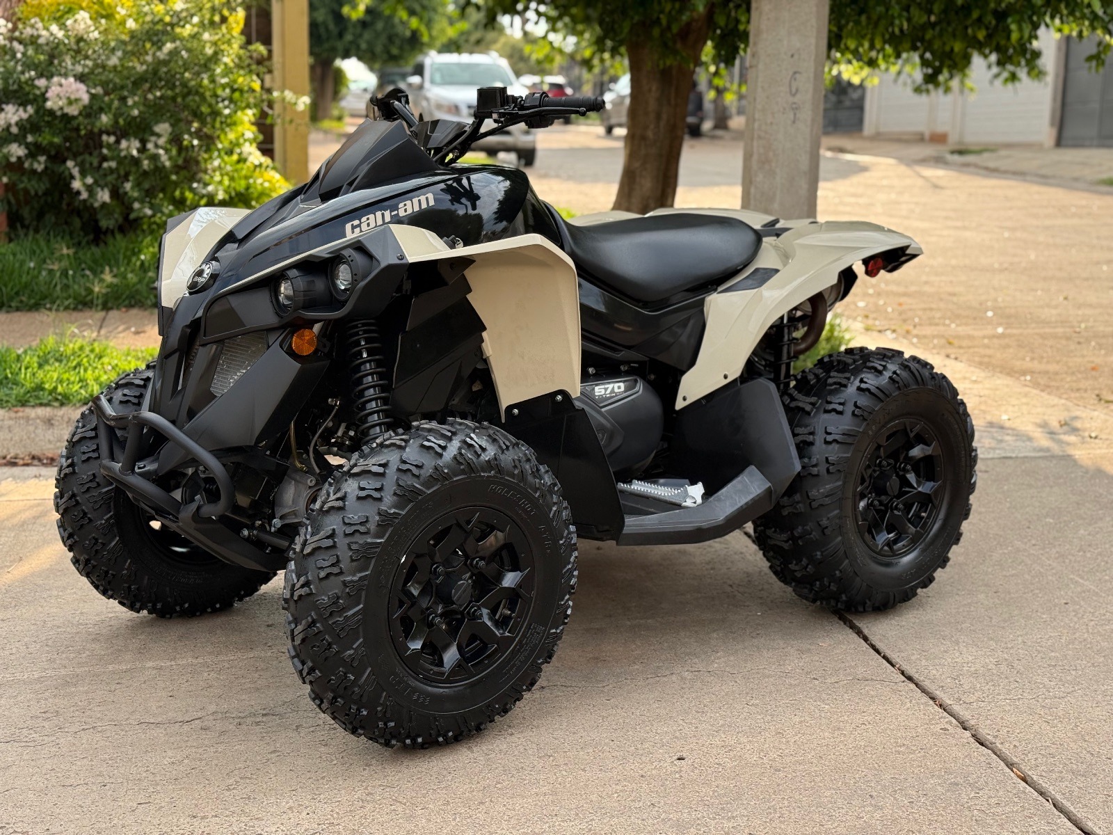 2022 Nueva! Can Am Renegade 570 4x4 Automática 30hr 200km / ZONA 1
