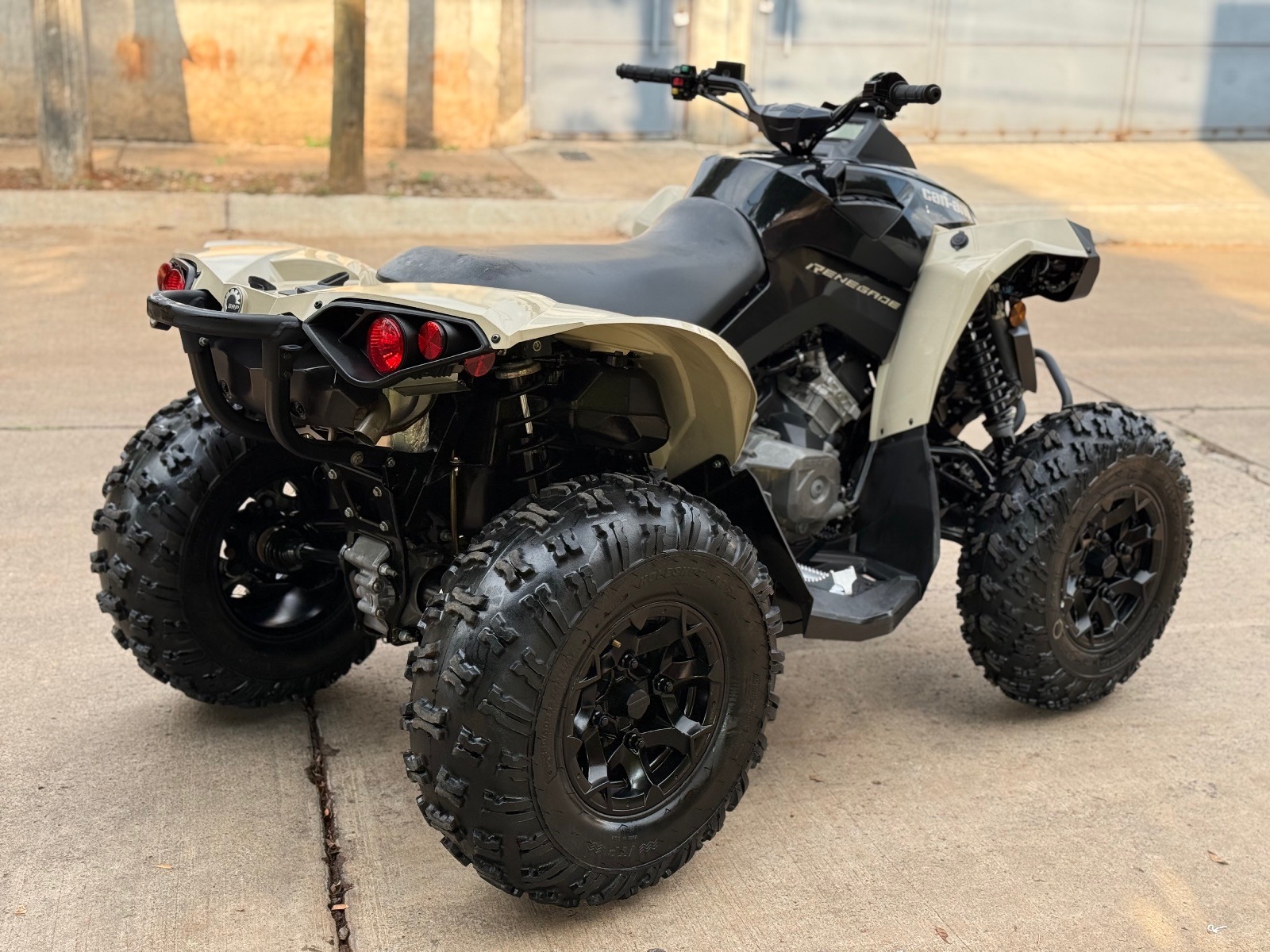 2022 Nueva! Can Am Renegade 570 4x4 Automática 30hr 200km / ZONA 1 - Imagen 5