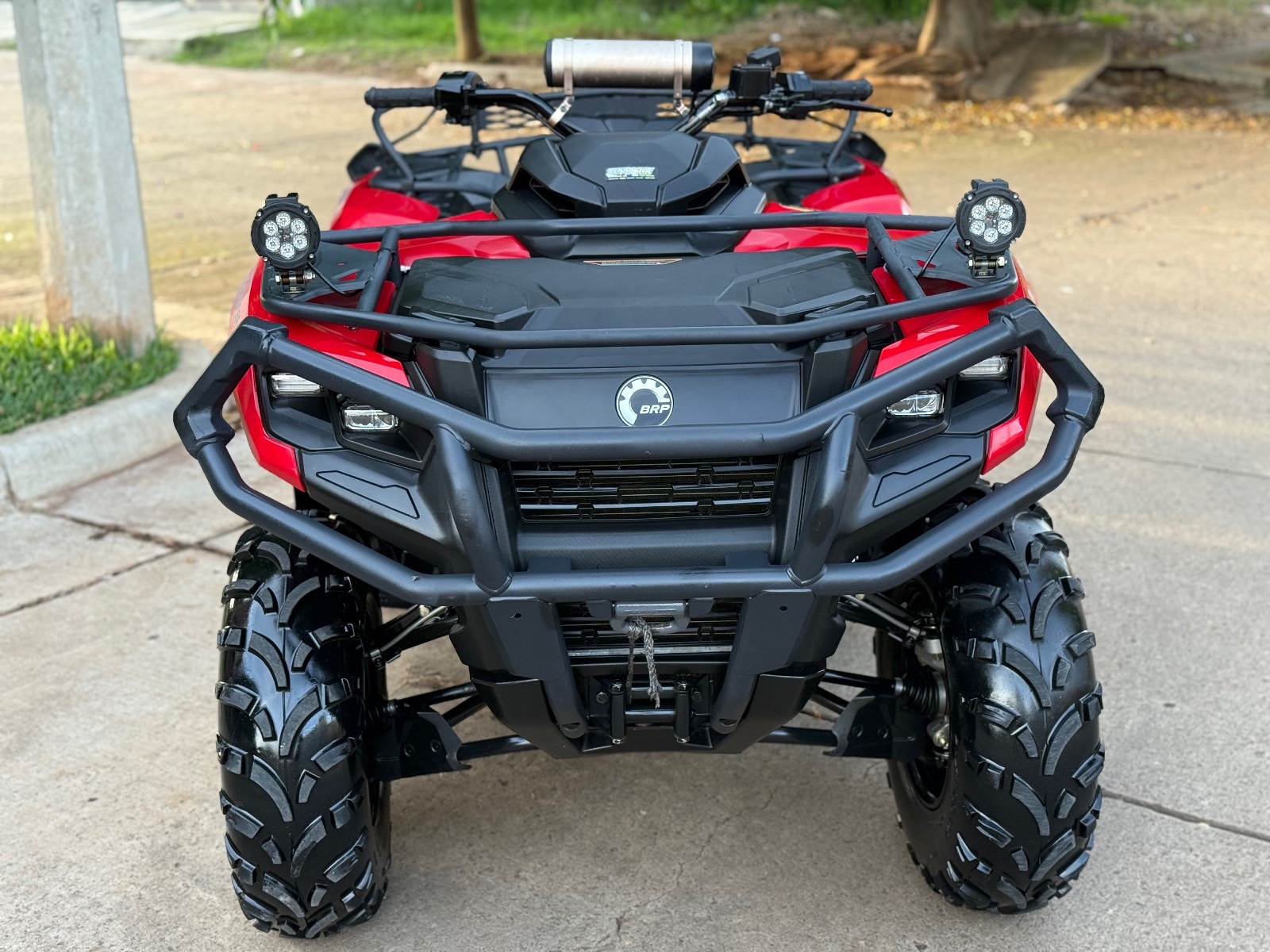 2023 Seminueva! Can Am Outlander 700 4x4 DPS AUTOMÁTICA 200hr exigentes / ZONA 1 - Imagen 8