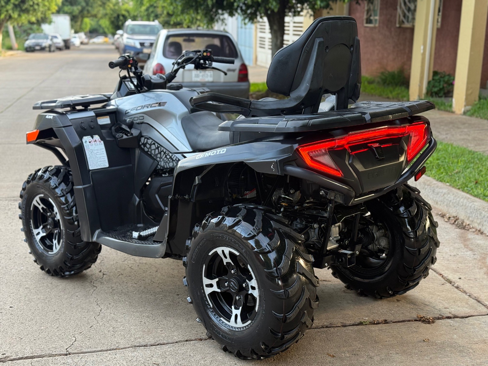 2021 Seminueva! Cfmoto Cforce 600 Touring 4x4 dps Winch rines 80hr impecable / ZONA 1 - Imagen 3